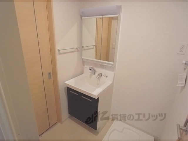 洗面設備　洗面化粧台