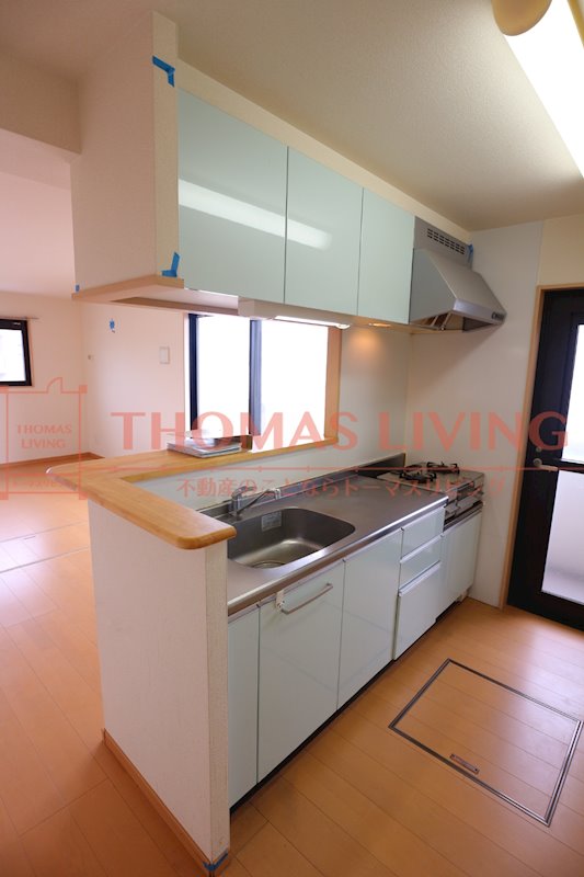 キッチン　2口ガスコンロ設置可。