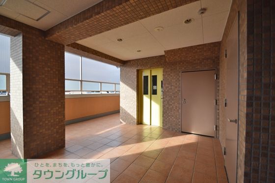 エントランス　エントランス