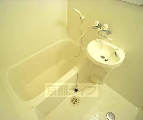 バス・シャワールーム　お風呂です。