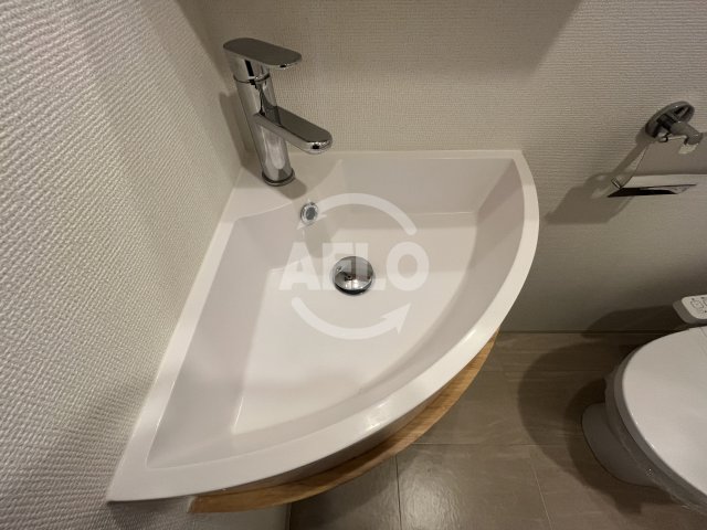 洗面設備　セレニテ江坂ルフレ　洗面台