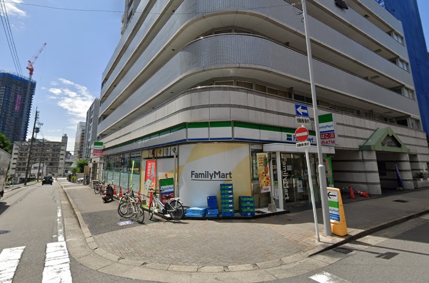 コンビニ　ファミリーマート 名古屋栄一丁目店（コンビニ）（コンビニ）まで160m