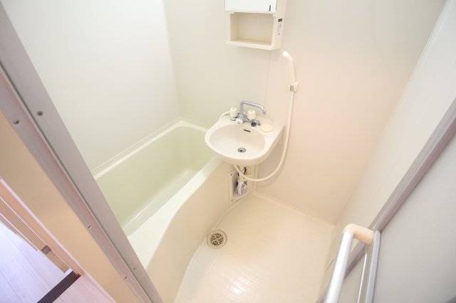 バス・シャワールーム　浴室