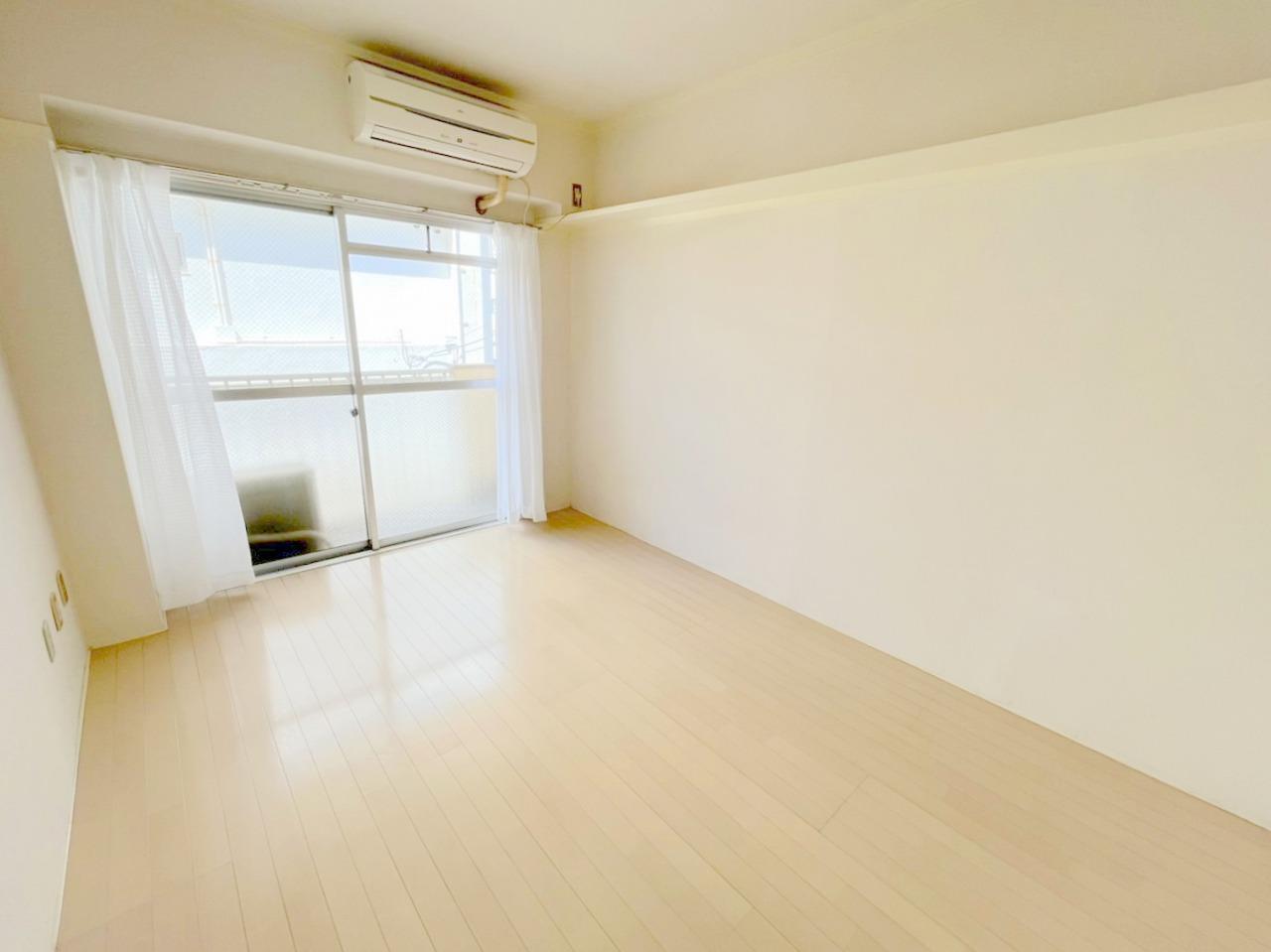 居室・リビング　リノベーション済みのきれいなお部屋！