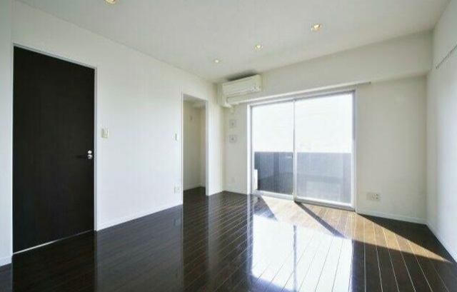 居室・リビング　※別部屋参考写真