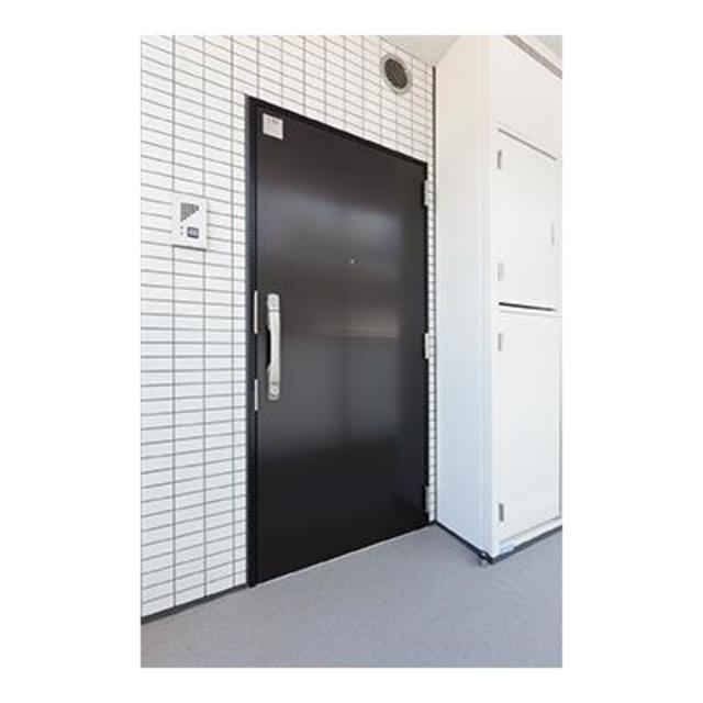 玄関　※写真は同タイプ住戸です。