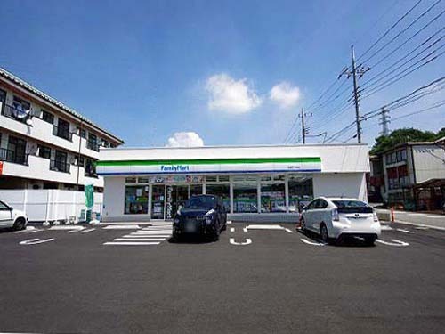 コンビニ　ファミリーマート　宇都宮下戸祭店（コンビニ）まで302m