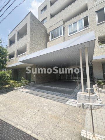 エントランス　建物の内部です