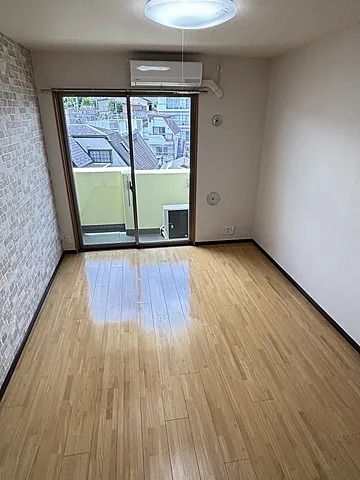 居室・リビング　※同タイプ参考写真