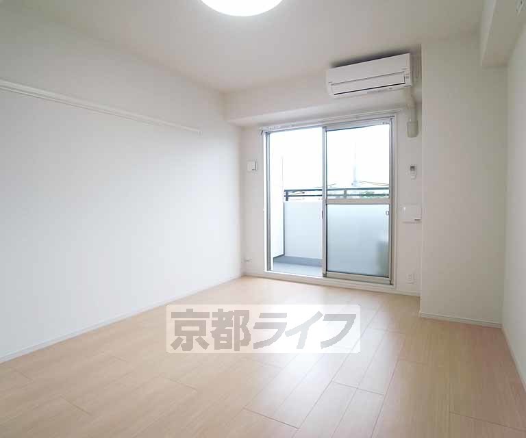 居室・リビング　きれいなお部屋です。