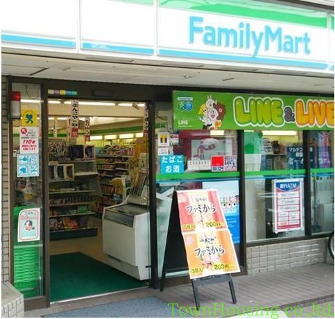 コンビニ　ファミリーマート（コンビニ）まで290m