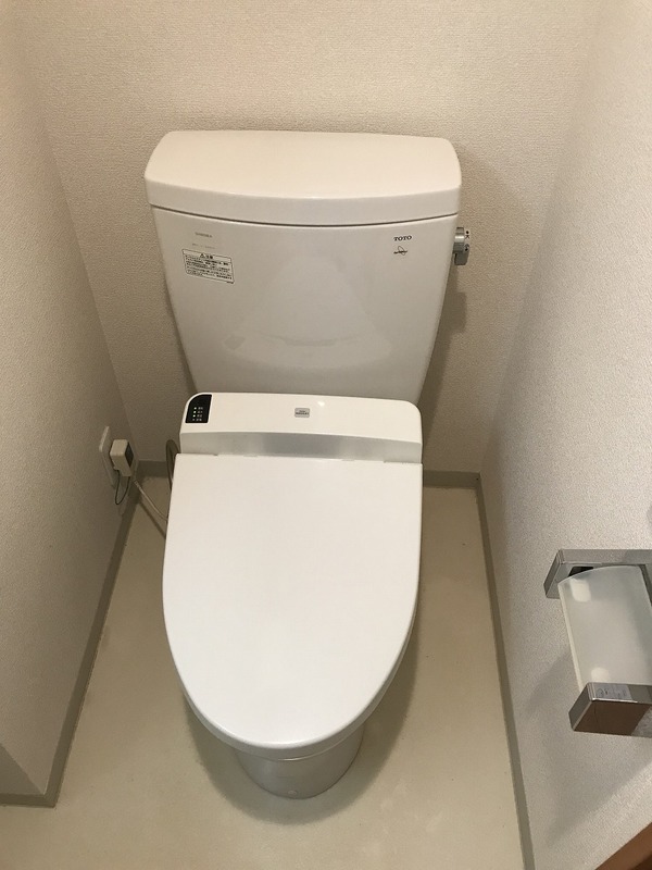トイレ　トイレ