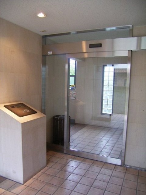 セキュリティ　オートロック完備