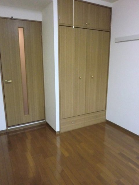 居室・リビング　明るいお部屋です