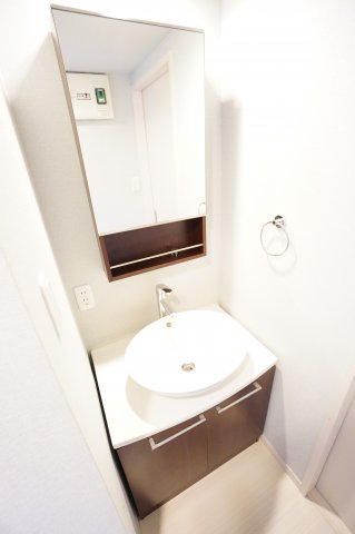 洗面設備　※同物件・同タイプの写真です。