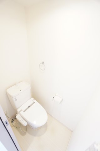 トイレ　※同物件・同タイプの写真です。