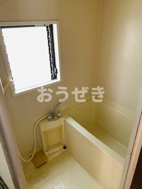 バス・シャワールーム　?