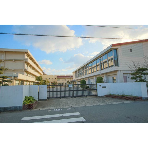 小学校　岡山市立古都小学校（小学校）まで1461m