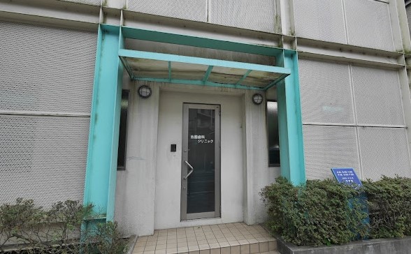 病院　池園歯科クリニック（病院）まで736m