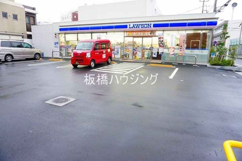コンビニ　ローソン板橋徳丸三丁目店（コンビニ）まで157m