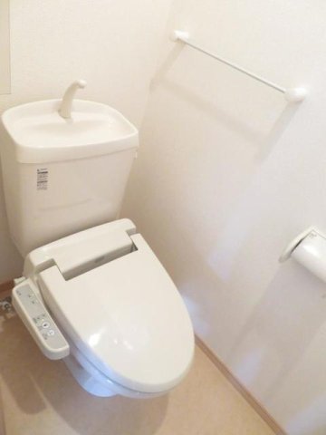 トイレ　トイレもきれいです