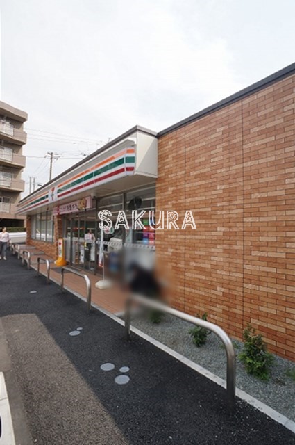 コンビニ　セブンイレブン横浜高田小学校入口店（コンビニ）まで355m