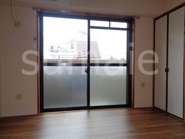 居室・リビング　日当たり良好なお部屋です♪