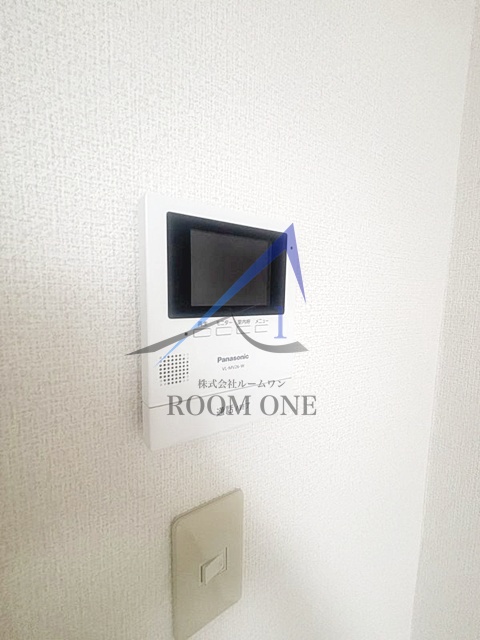 セキュリティ　モニター付きインターホンです。