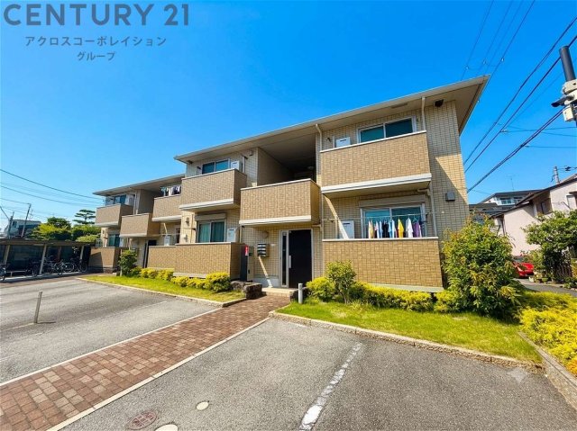 建物外観　宅配ボックス付きで不在時にも便利！