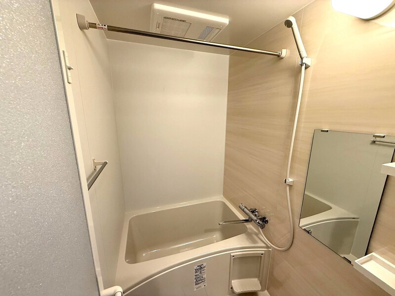 深草小久保町 新築アパートの風呂写真