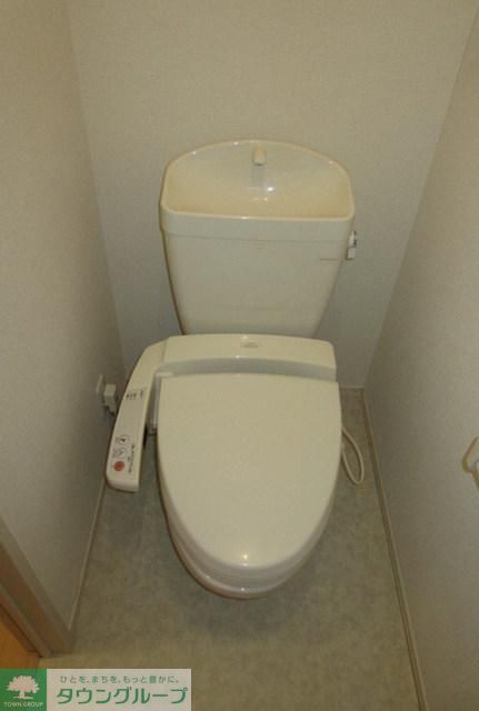 トイレ　ウォシュレット付です。