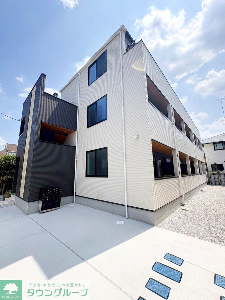 建物外観　エントランス