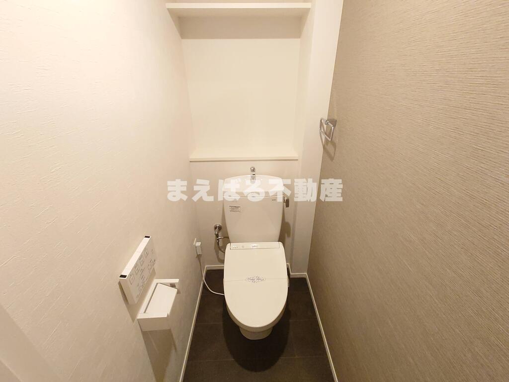 トイレ　温水洗浄便座