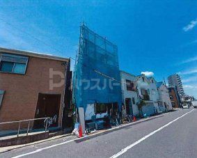 建物外観　駐車場