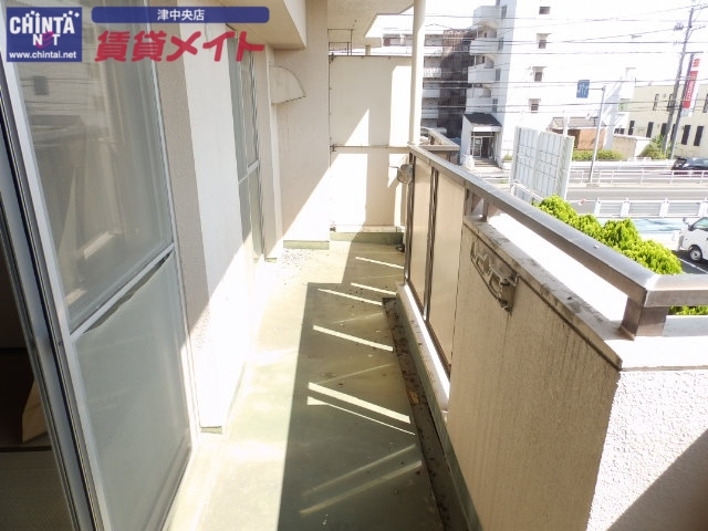 バルコニー　同物件別室参照