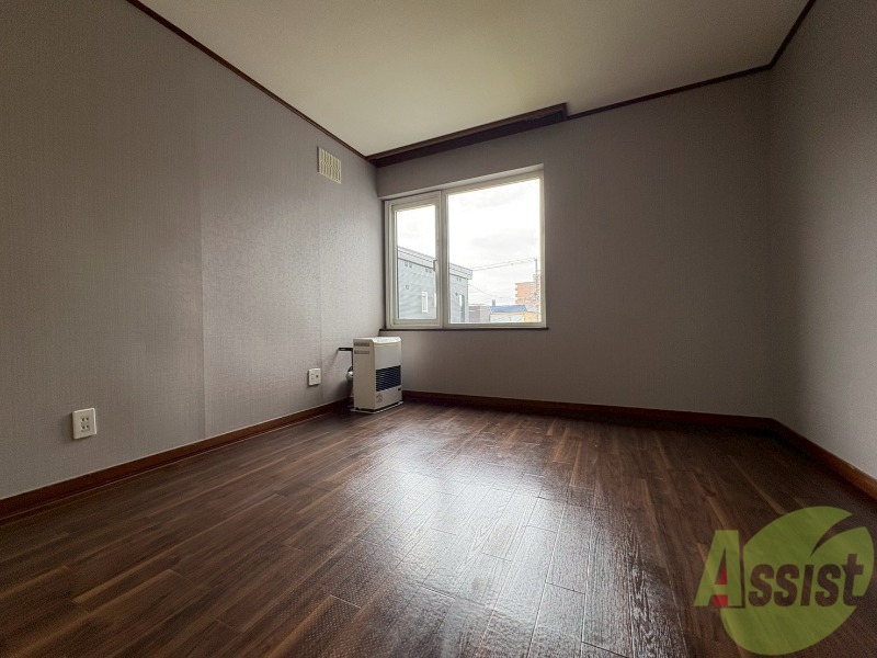 居室・リビング　広くてキレイなお部屋が広がっていて、充実した生活が送れそう。