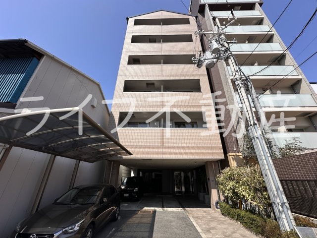 建物外観　落ち着いた雰囲気の外観です