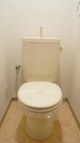 トイレ　清潔感のあるトイレです