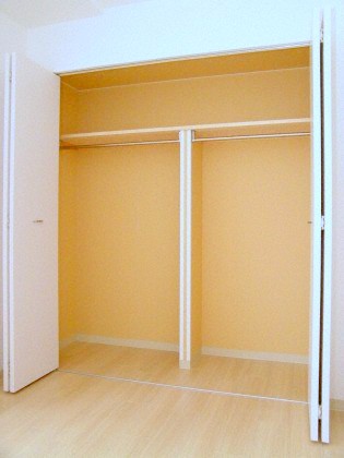 収納　各部屋にクローゼット付きです♪