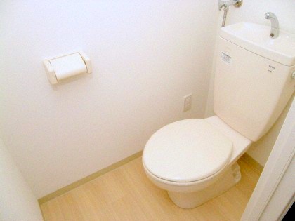 トイレ　綺麗に清掃済みです♪