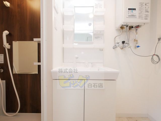 洗面設備　シャンプードレッサー完備です♪