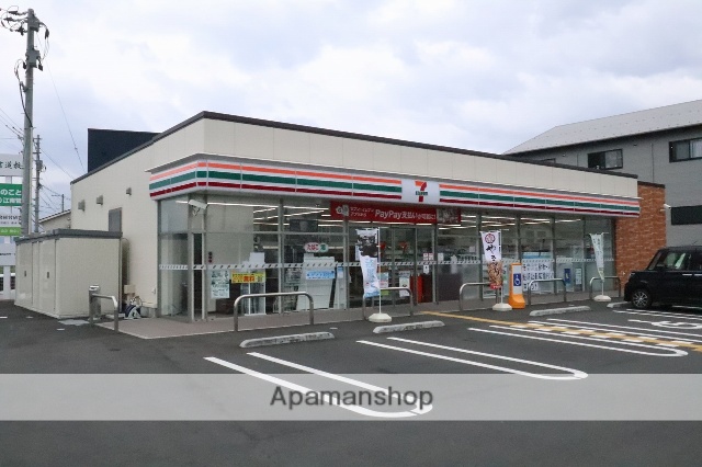 コンビニ　セブンイレブン鳥取的場店（コンビニ）まで380m
