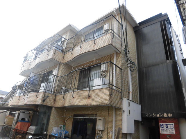 建物外観　レトロな雰囲気のある外観です。
