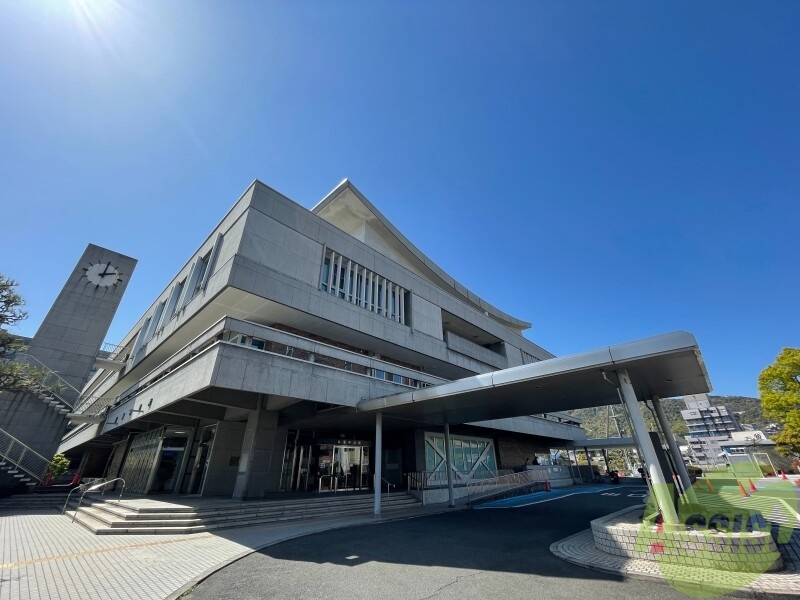 役所　箕面市役所（役所）まで6079m