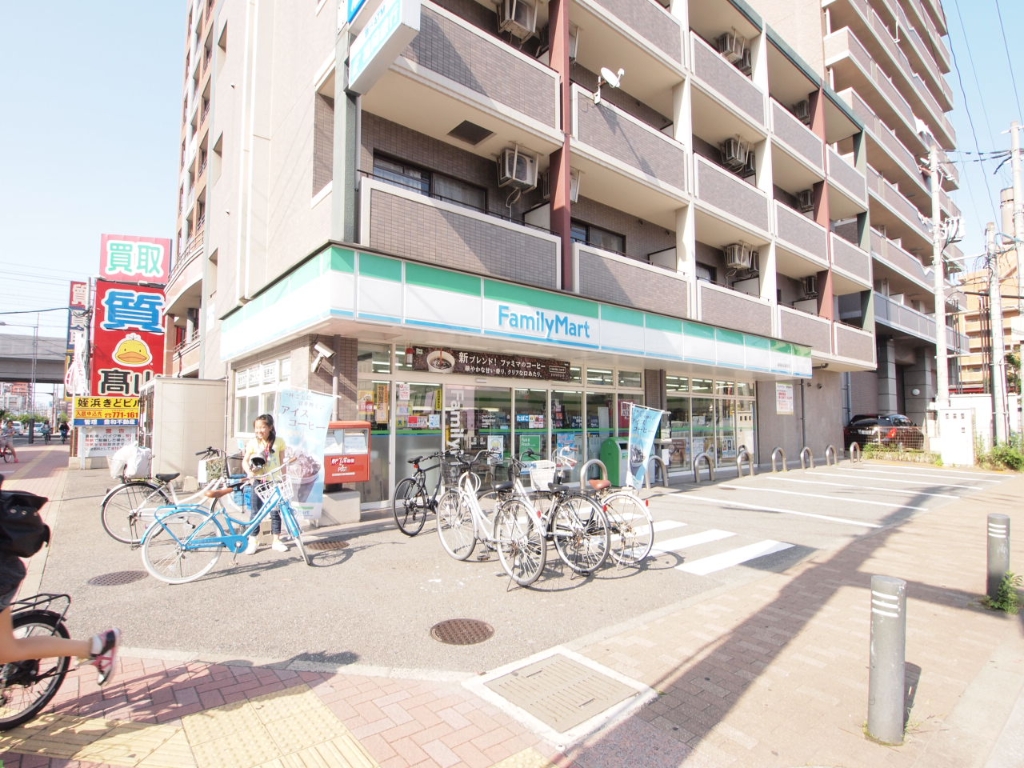 コンビニ　ファミリーマート 福岡姪浜駅南店（コンビニ）まで367m