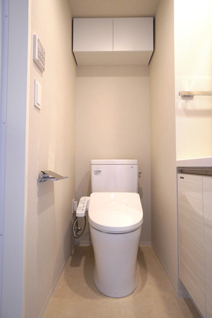 トイレ　※写真は同タイプ住戸です。