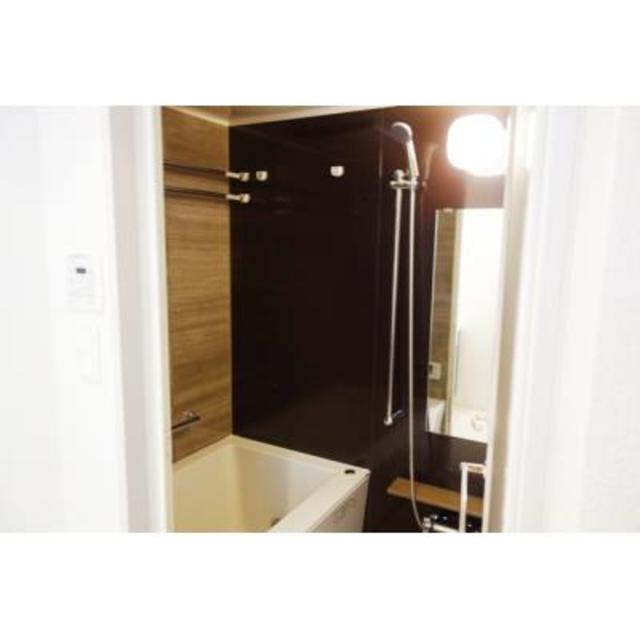 バス・シャワールーム　※写真は同タイプ住戸です。