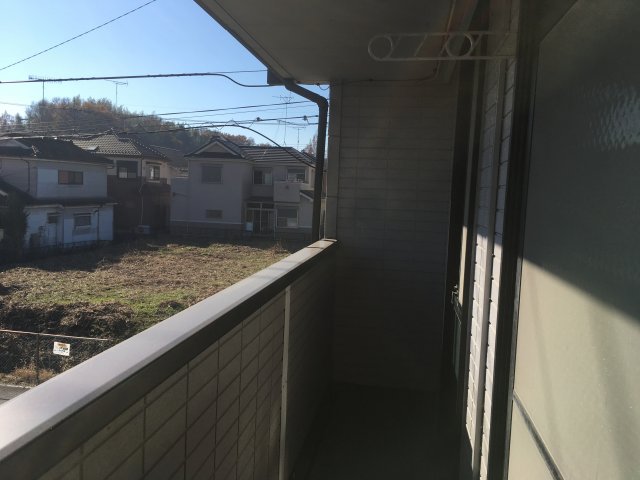 バルコニー　外からの目が気にならないバルコニーで洗濯物が干せます