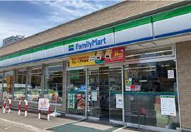 コンビニ　ファミリーマート札幌北1条東11丁目店（コンビニ）まで458m