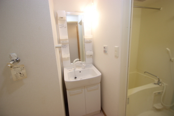 洗面設備　※別部屋の写真です